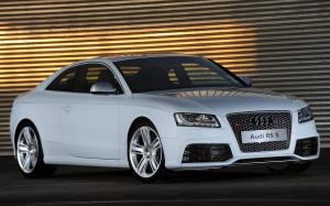 Audi RS5 Coupe 2010 года (ZA)